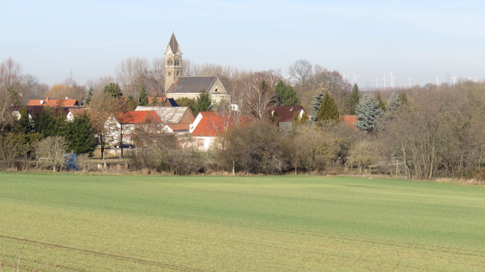 Das Foto stellt einen Blick aus Richtung Süd/Ost auf einen Teil von Bündorf dar.